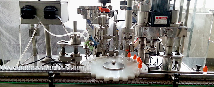 灌裝旋蓋一體機(jī)細(xì)節(jié)圖